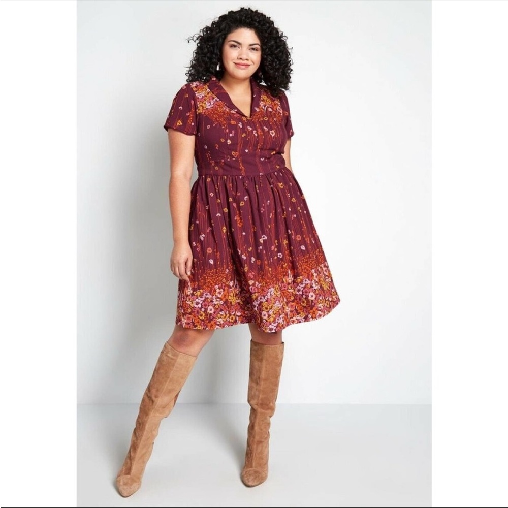 ModCloth Lively Short Sleeve Dress Sz M NEW